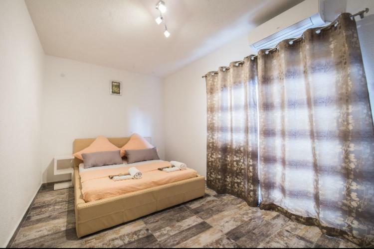 Noah Apartment โวดีเซ ภายนอก รูปภาพ