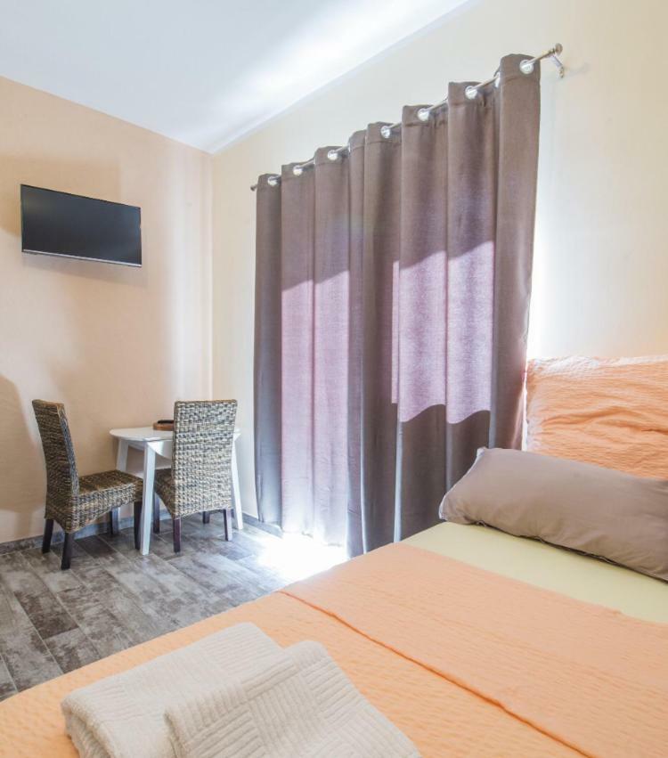 Noah Apartment โวดีเซ ภายนอก รูปภาพ