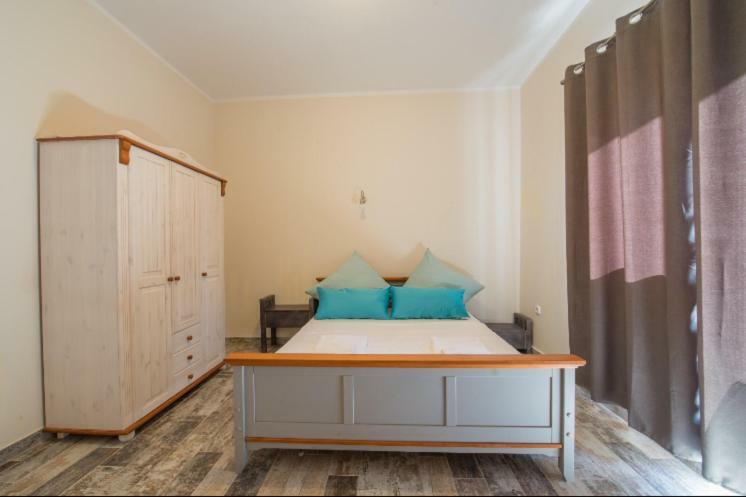 Noah Apartment โวดีเซ ภายนอก รูปภาพ