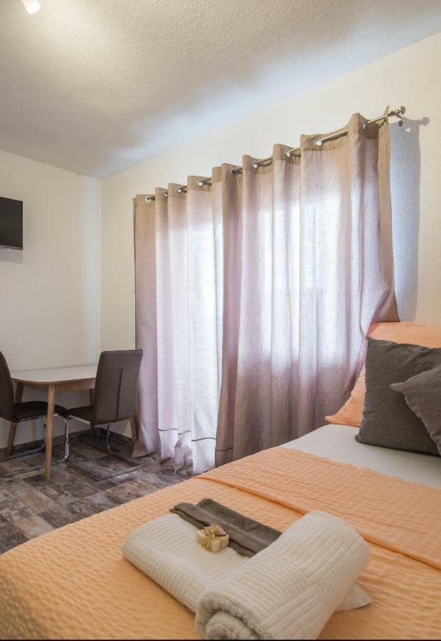 Noah Apartment โวดีเซ ภายนอก รูปภาพ